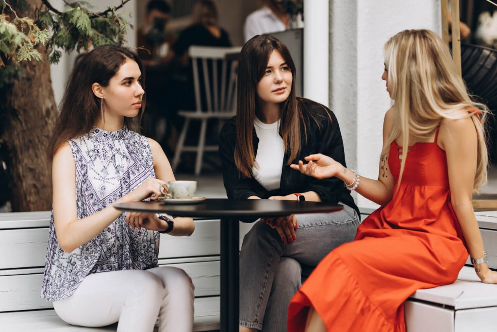 How to start a conversation with anyone?