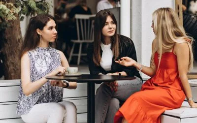 Three Secrets: how to start a conversation with anyone, anywhere?
